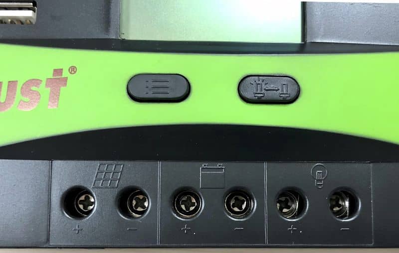 Esquema de Conexión Regulador 12V / 24V 30A PWM Must Solar
