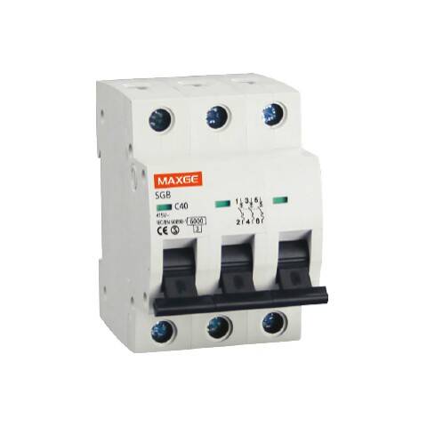 Interruptor Magnetotérmico Residencial 3P 32A 6kA Curva C MAXGE Alpha+