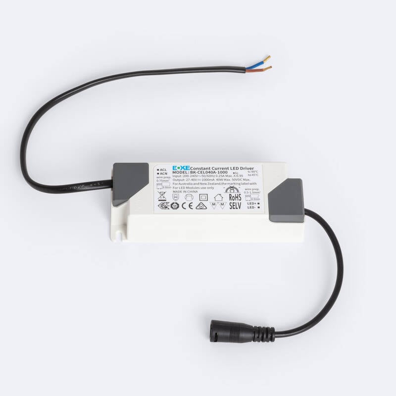Downlight LED 40W Rectangular Direccionable Chip OSRAM CCT Seleccionable 120 lm/W Corte 210x125 mm