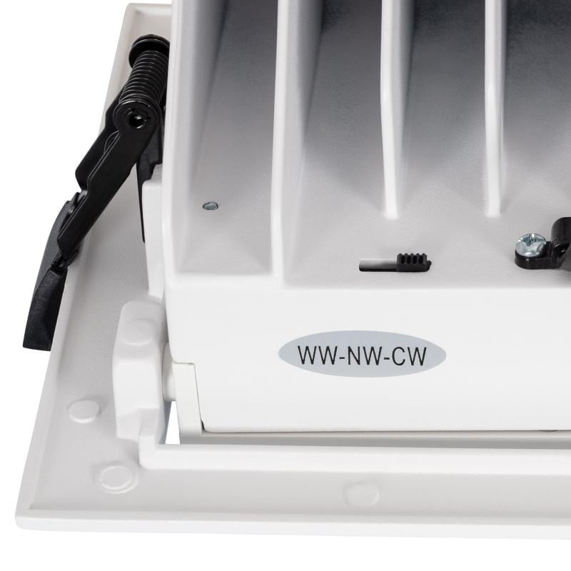 Downlight LED 46W Rectangular Direccionable Chip OSRAM CCT Seleccionable 120 lm/W Corte 210x125 mm
