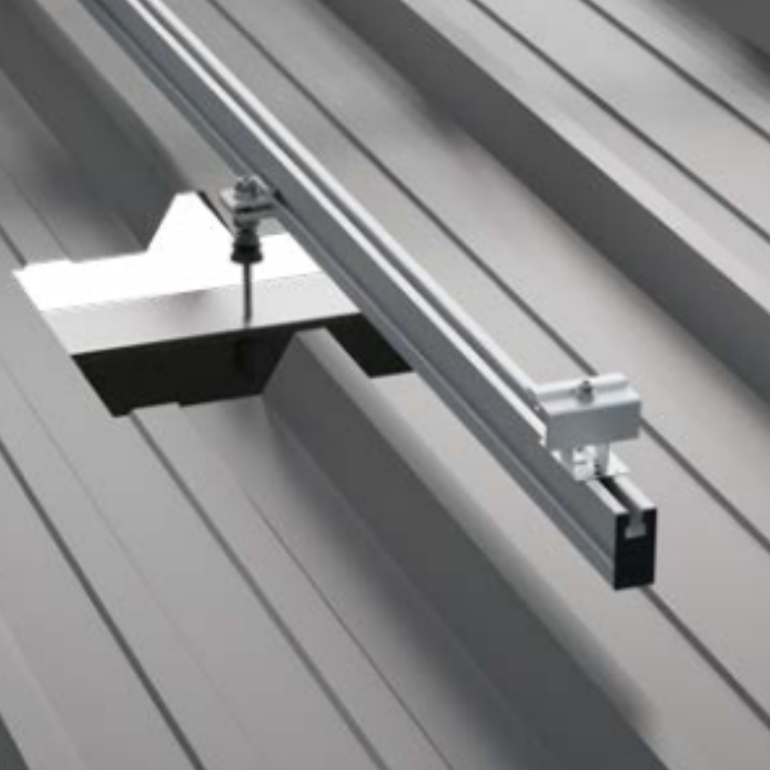 Estructura Coplanar Con Carril Continuo para cubierta para 6 Paneles Solares 01.1V6-A