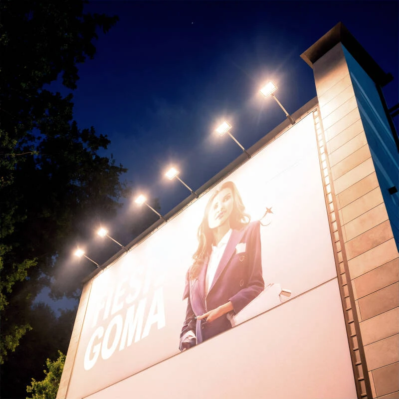 Foco LED Especial Cartelería 8W Brazo 50cm Blanco Cálido 3000K