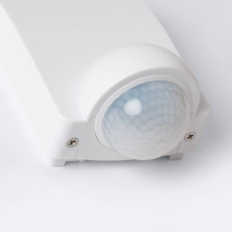 Sensor de Movimiento PIR Crepuscular 240º Exterior IP65 con Mando