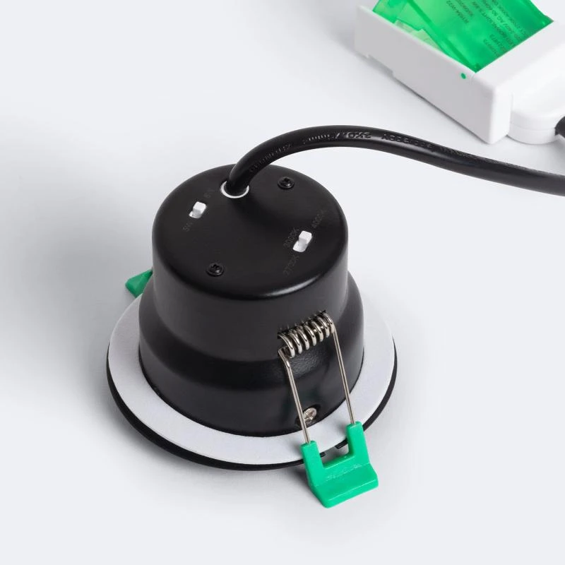 Foco Downlight LED 5-8W Ignífugo Circular Regulable IP65 Corte Ø 65 mm Solid Design Ajustable