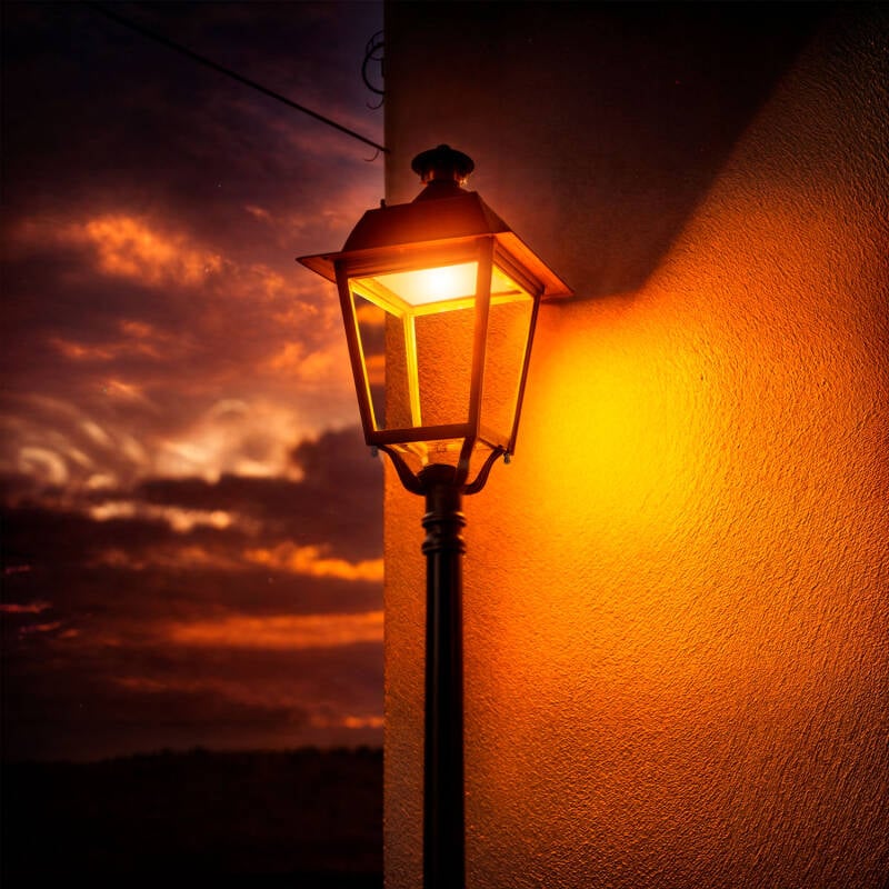 Farola LED 60W Ámbar Villa LUMILEDS PHILIPS Xitanium Regulable 1-10V